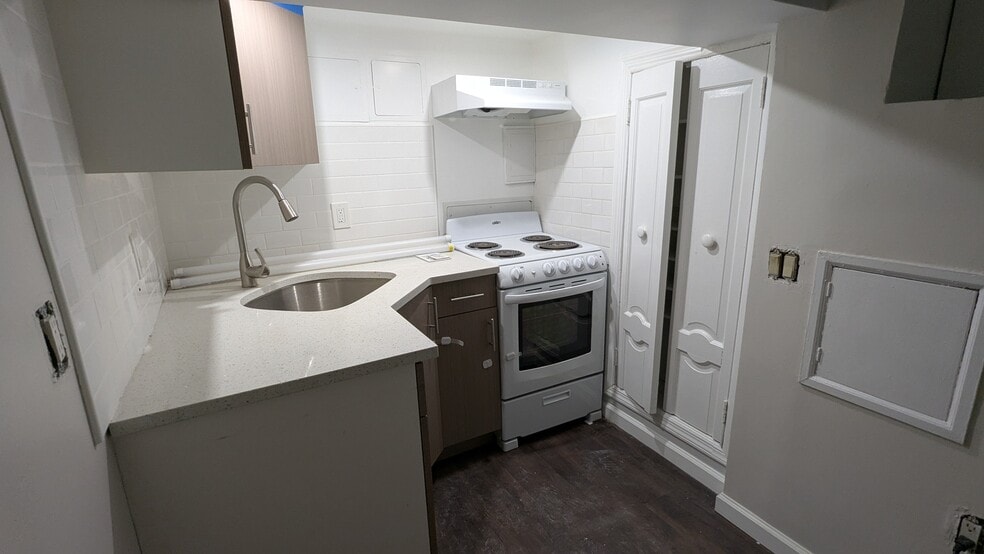 Kitchen - 84-24 129th St