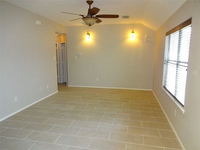 Building Photo - 12722 Kiev Hills Ln