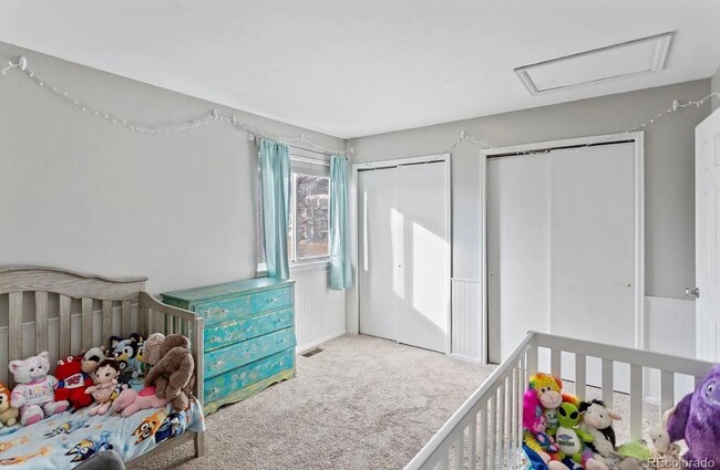 Building Photo - Charming Townhome for Rent in Timber Lake ...