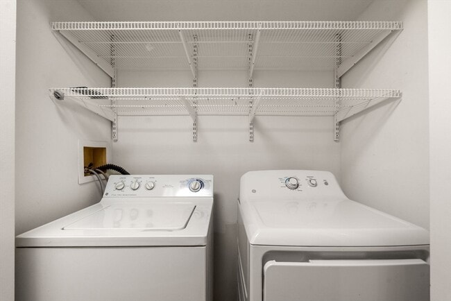 Building Photo - 1216 VFW Parkway