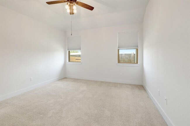 Building Photo - 6111 Dumfries Ln