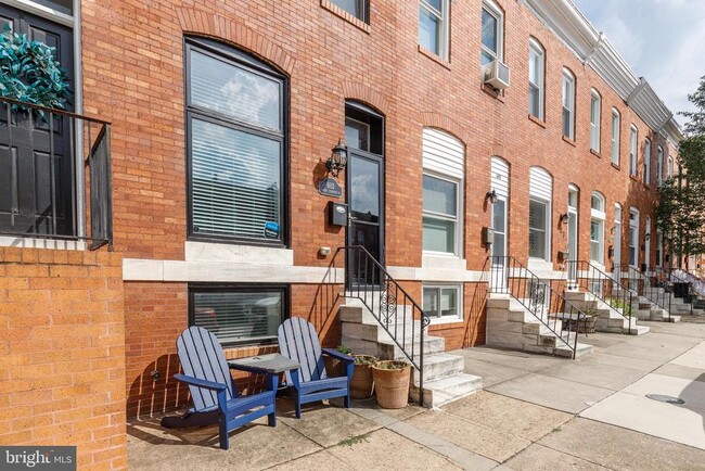 Building Photo - 603 S Streeper St