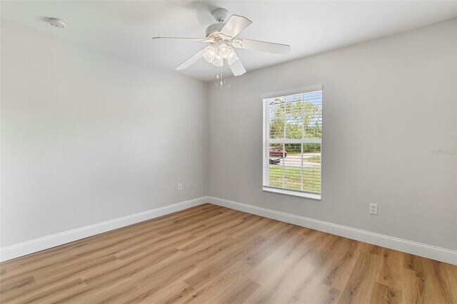 Building Photo - 2799 Thomas Ln