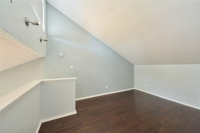 Building Photo - 12900 Walden Rd