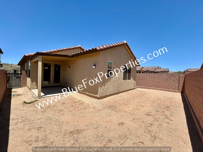 Building Photo - 9286 N Peridot Vis Ave