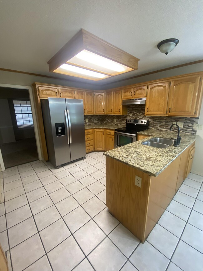 Building Photo - 8604 Timberlyn Way