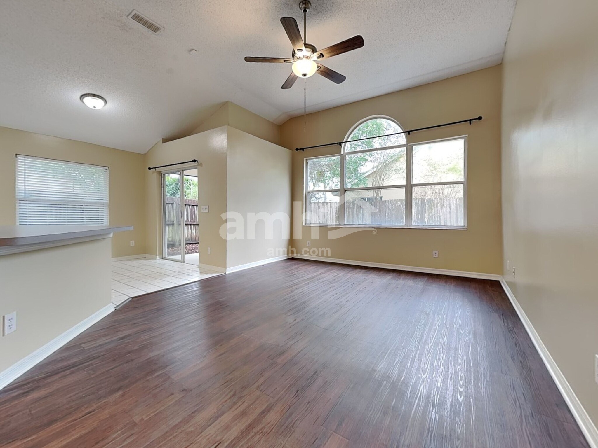 Building Photo - 2315 Kenwick Dr