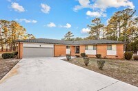 Building Photo - 3bd/2ba Ranch Style Nest In Fayetteville