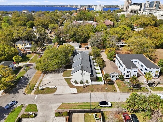 Building Photo - 1331 Cedar St