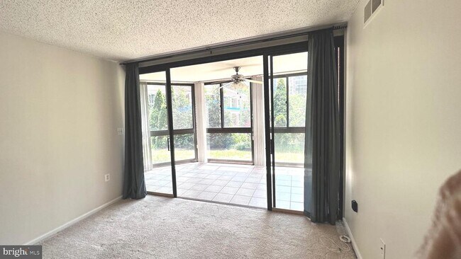 Building Photo - 1001 N Randolph St