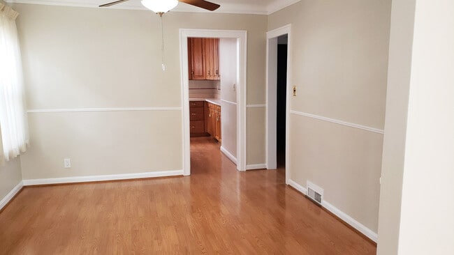 Building Photo - 28833 Groveland St