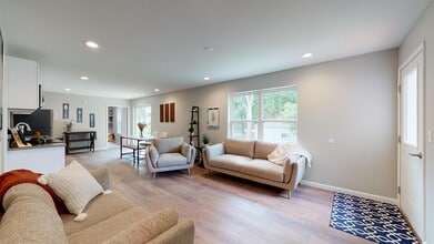 Building Photo - Beautiful NEW Home