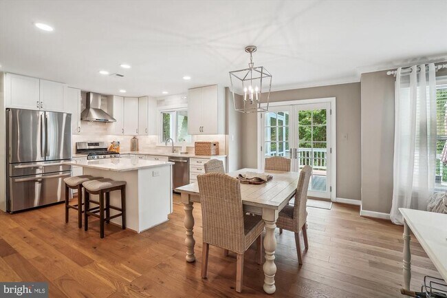 Building Photo - 8300 Centerbrook Pl