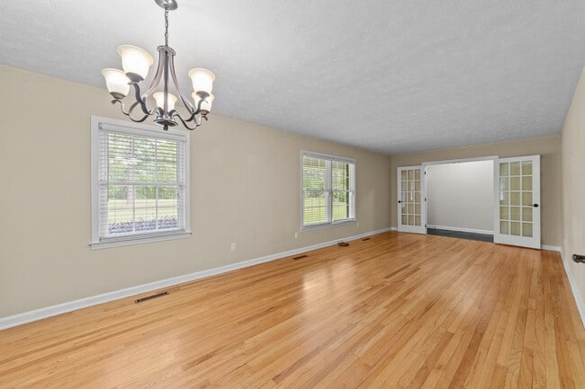 Building Photo - 204 McNeil Rd