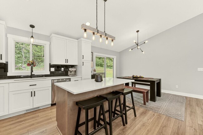 Building Photo - 5411 Destination Ln