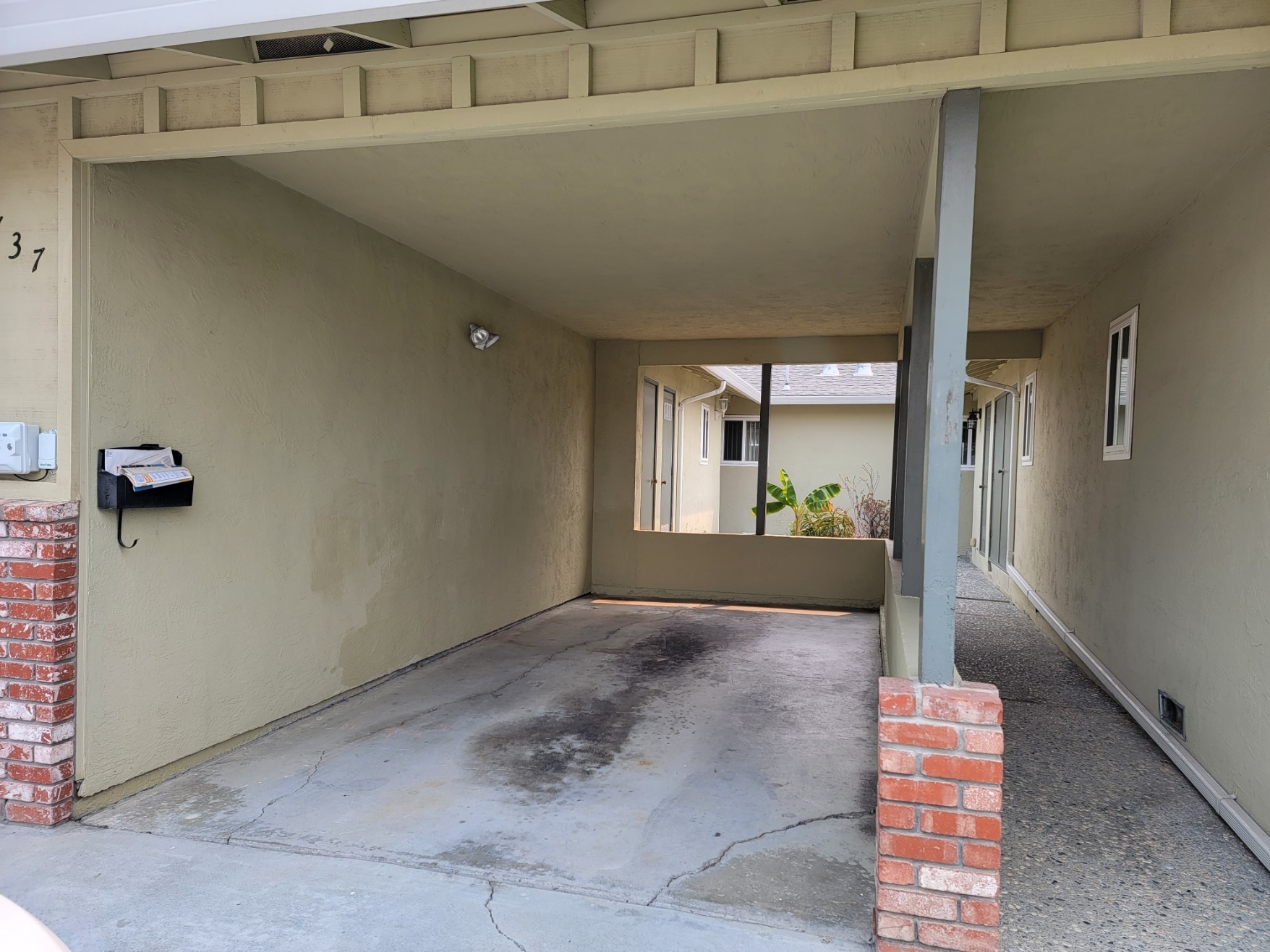 Carport - 737 Vaquero Dr