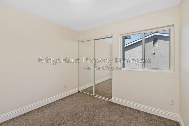 Building Photo - 4435 Tremont St