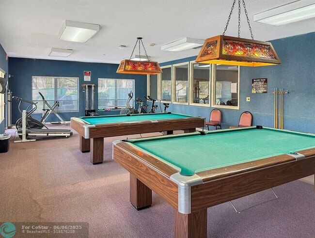 Building Photo - 6090 N Sabal Palm Blvd