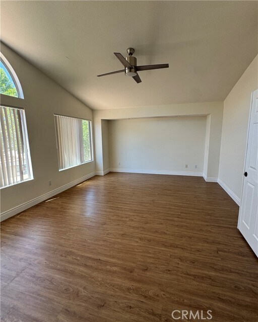 Building Photo - 3036 Fairgreen Ln