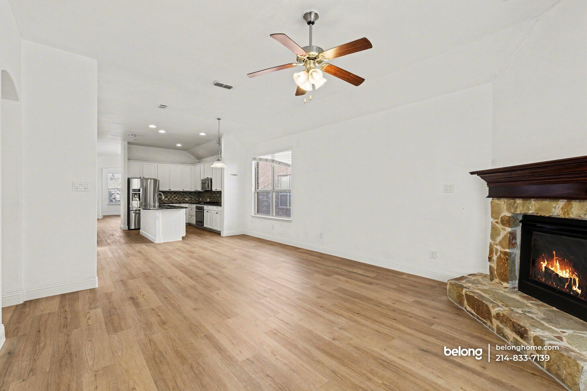 Building Photo - 741 Sundrop Dr