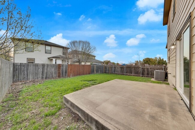 Building Photo - 9004 Bird Brook Ln