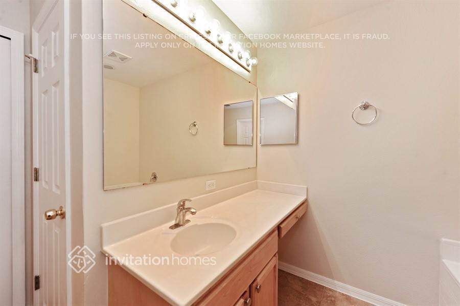 Building Photo - 10442 Fly Fishing St