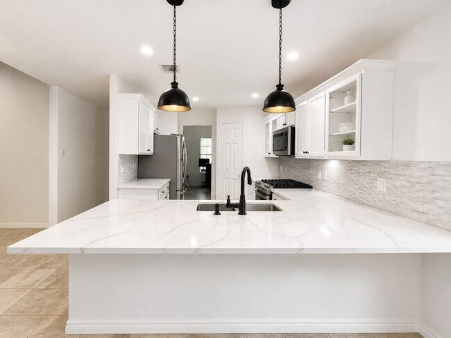 Building Photo - 1011 Backland Ct