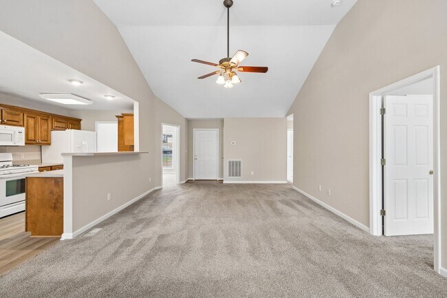 Building Photo - 3BR/2BA + Bonus room, home in Thompsons Station, TN
