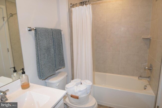 Building Photo - 13943 Airfoil Rd