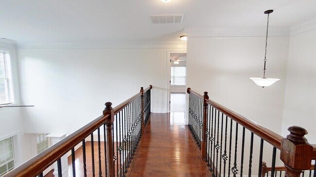 Building Photo - 107 Andee Way