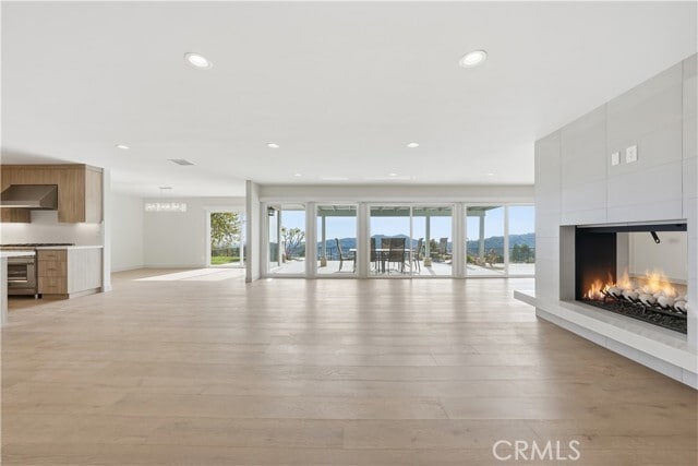 Building Photo - 5527 Burning Tree Dr