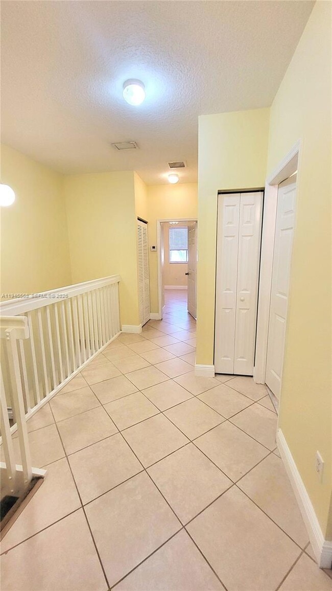 Building Photo - 4935 Tradewinds Ter