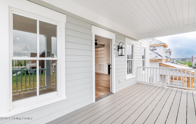 Building Photo - 6100 Passionflower Dr