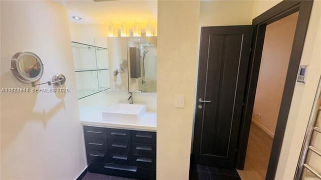 Building Photo - 251 174th St