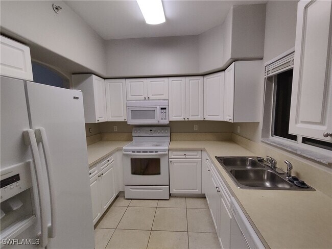 Building Photo - 4154 Castilla Circle