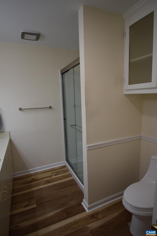 Building Photo - B3 Marina Point