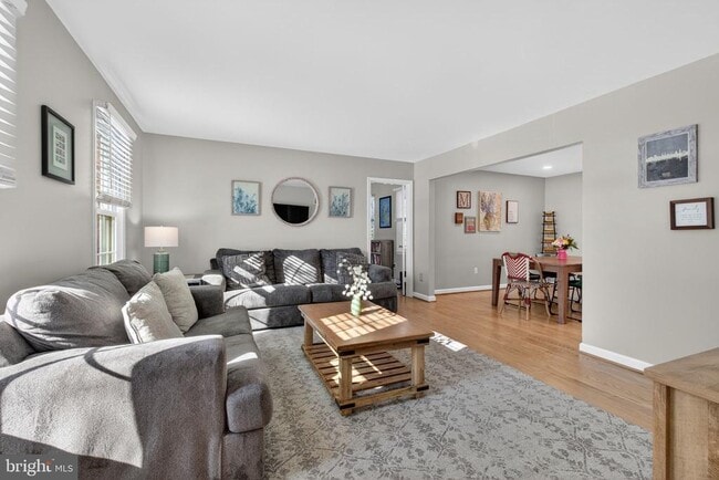 Building Photo - 11922 Holly Spring Dr