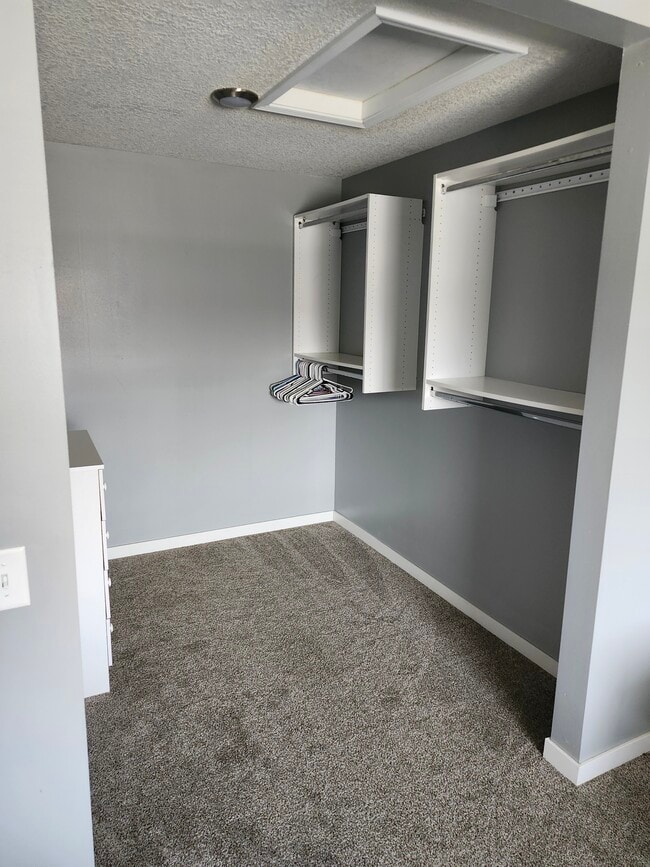 Building Photo - 7211 Camden Ave N