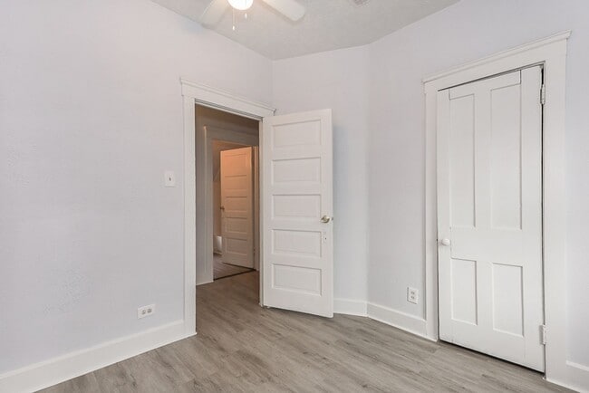 Building Photo - 2307 Garden Ave