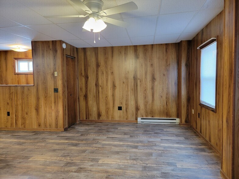 Building Photo - 84 Gross St