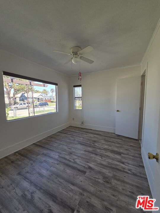 Building Photo - 1216 W 77th St