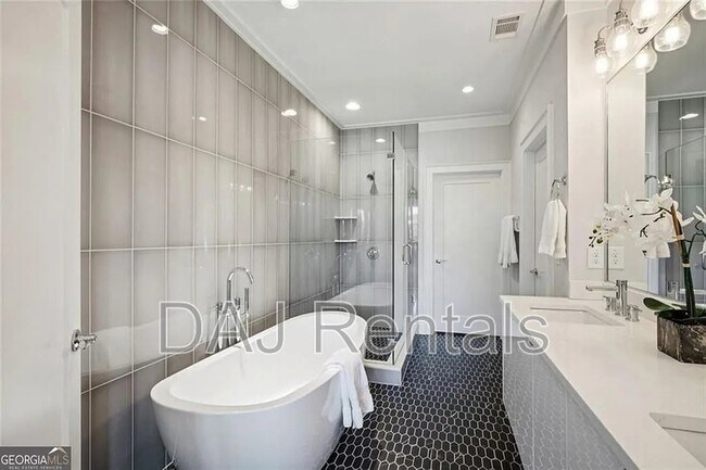 Building Photo - 2528 Appleden Pl
