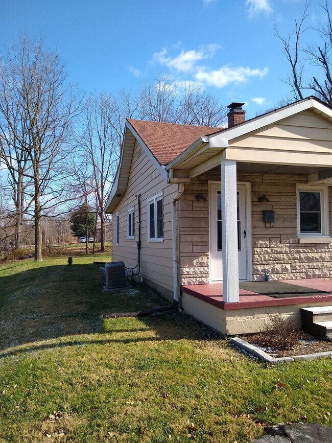 Building Photo - 1101 S Stull Ave