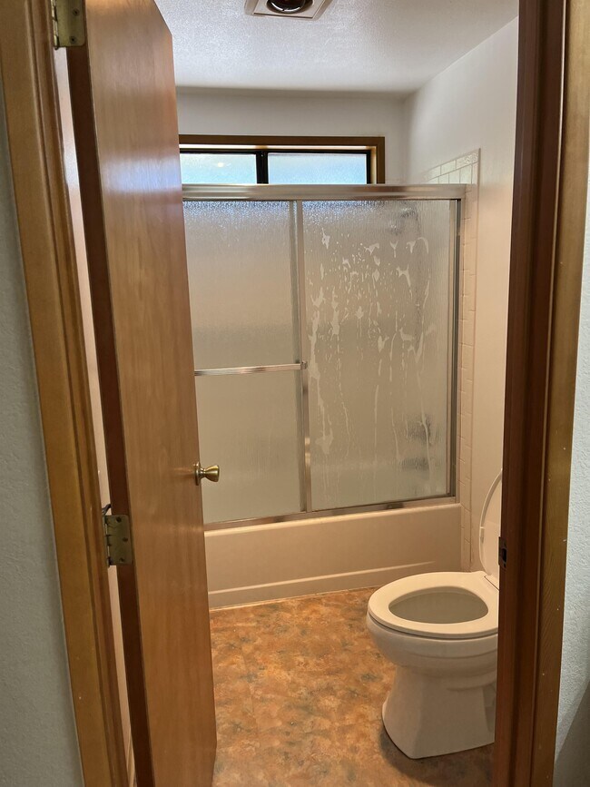 Building Photo - 3030 Bron Cir