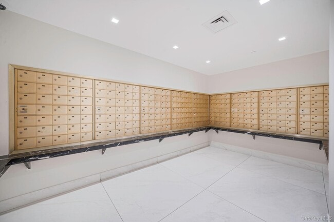 Building Photo - 150 W 51st St