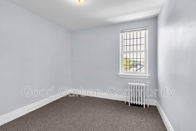 Building Photo - 8 E Depew Ave