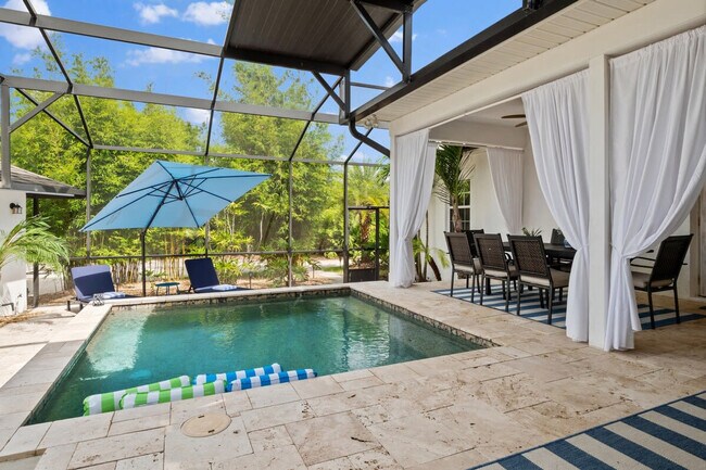 Building Photo - 4 Susan Pl