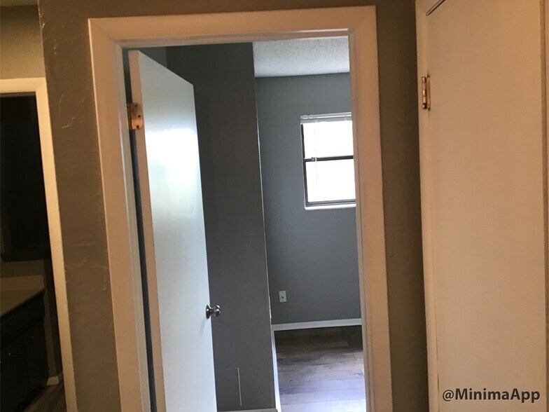 Building Photo - 1024 SW 94th St
