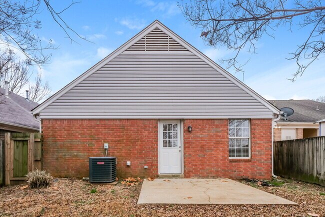 Building Photo - 330 Avery Jordan Cove