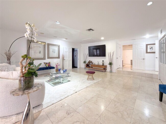 Building Photo - 7925 SW 124th St